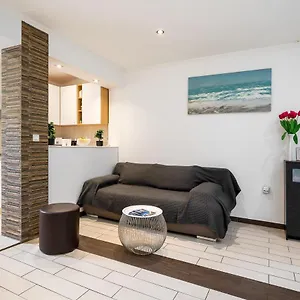 Apartment Studio La Luna, Split